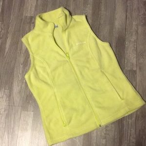 Ladies Columbia yellow fleece vest size Medium